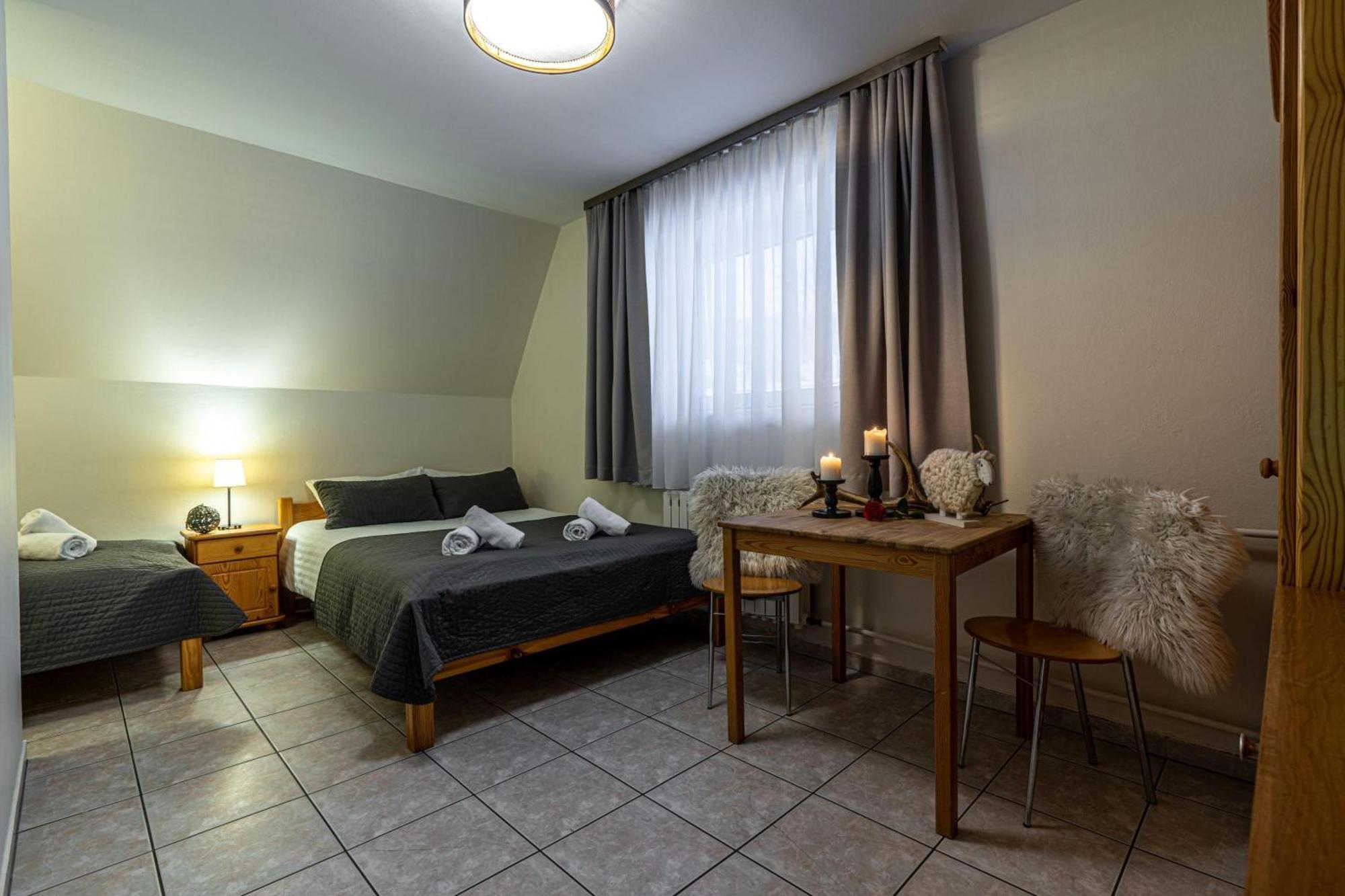Liberta Inn - Pokoje Goscinne Zakopane Ngoại thất bức ảnh