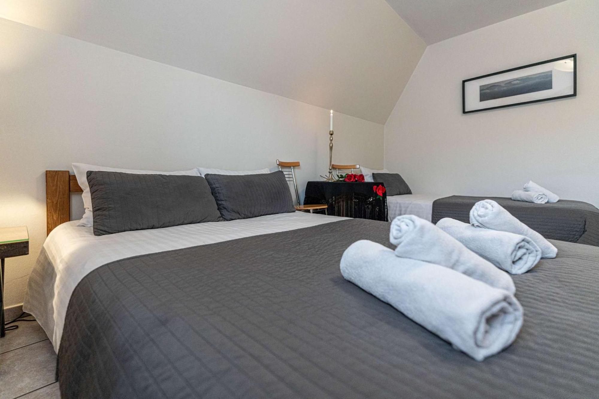 Liberta Inn - Pokoje Goscinne Zakopane Phòng bức ảnh
