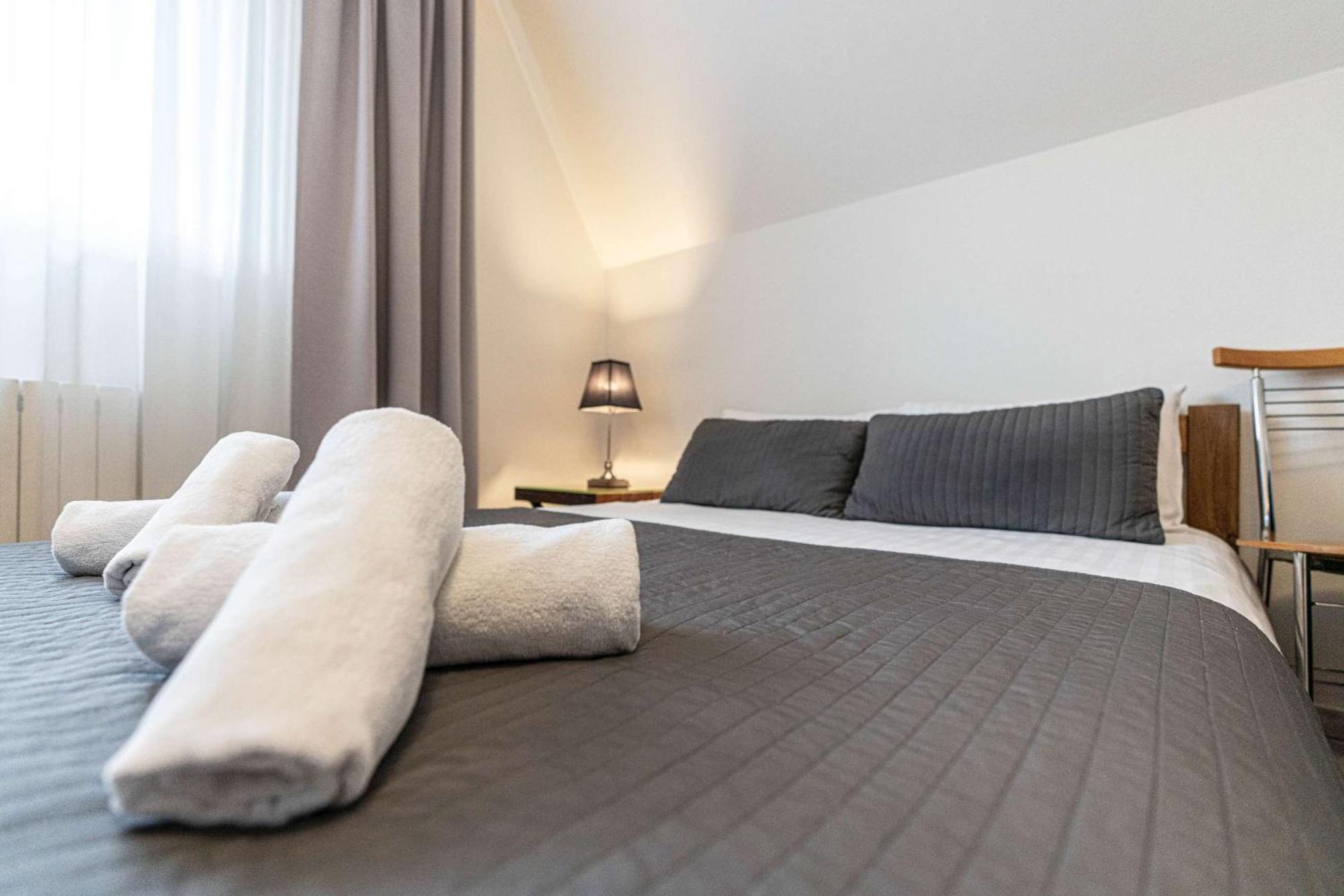 Liberta Inn - Pokoje Goscinne Zakopane Ngoại thất bức ảnh